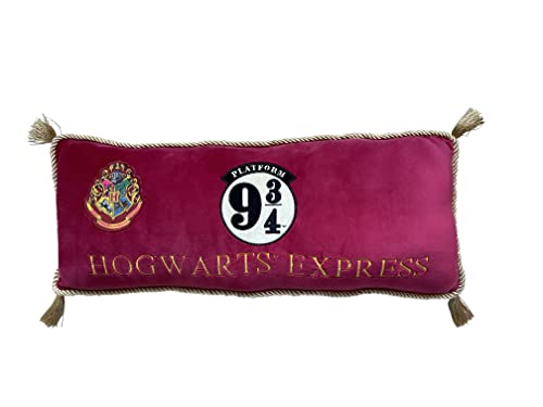 LYO Cojín Rectangular Harry Potter Bordado con Logotipo de Plataforma 9 3/4. Material Ultra Suave, cómodo y Agradable de apretar. Decoración, Tamaño: 60 cm x 20 cm
