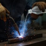 لماذا ستسيطر سبائك اللحام بالتبريد السائل في عام 2025: العلم، والارتفاعات في السوق، وما يجب أن يعرفه كل قائد صناعي الآن